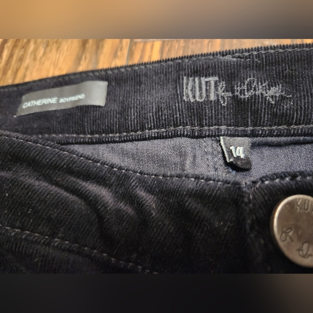 Kut from the Kloth Black Catherine Boyfriend Corduroy Pants SZ 14 - Picture 3 of 10
